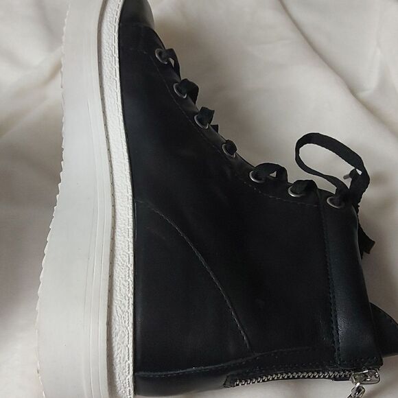 Wishbone Collection Leather Hightops Size 9 - Picture 5 of 10